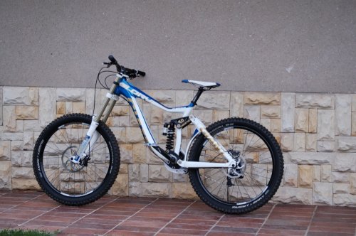 2012 Giant Glory 0 (vel. L) - komise