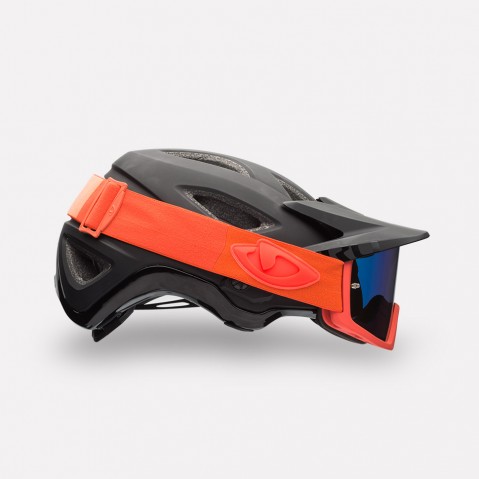 Giro Montaro MIPS (flame/white/titanium)