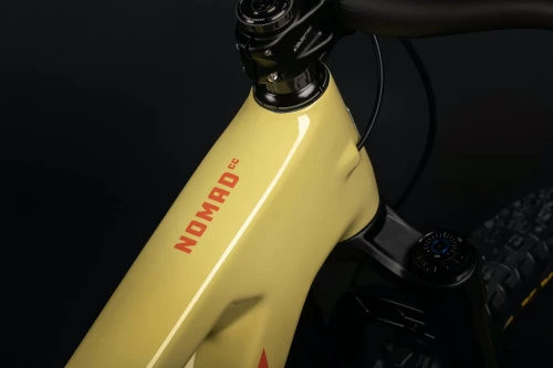 Santa Cruz Nomad 6 Carbon C R Kit (marigold yellow)